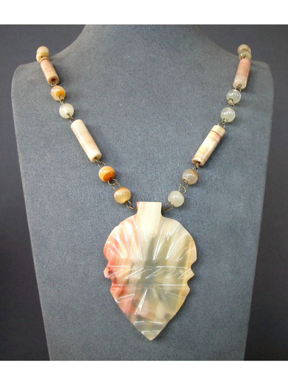 Necklace Hand-Carved Agate Leaf Pendant 26 Inches